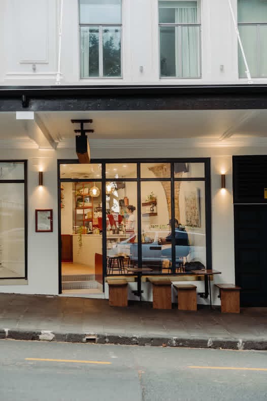 Außenansicht des Fitzroy Deli in der Shortland Street im Zentrum von Auckland